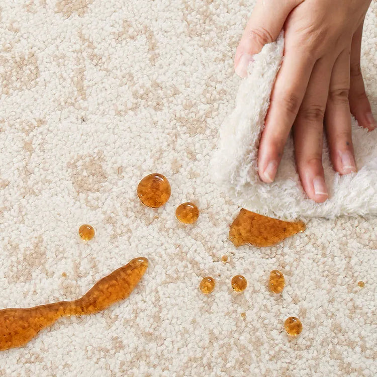 Spill-Resistant Rugs – Easy to Clean